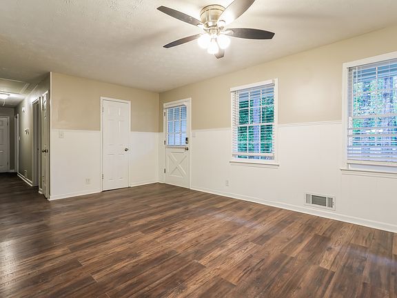 3rd image of 2922 Melissa Ct