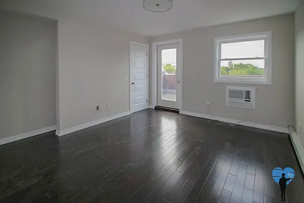Rented by Next Door Realty NYC | media 16