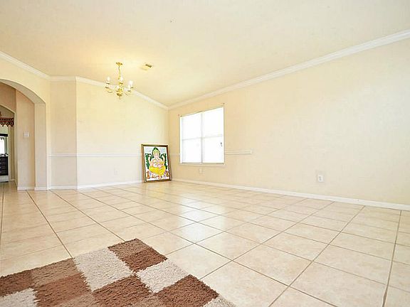 3rd image of 9427 Eaglewood Glen Trl