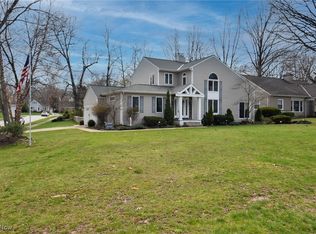 24007 Lake Rd, Bay Village, OH 44140