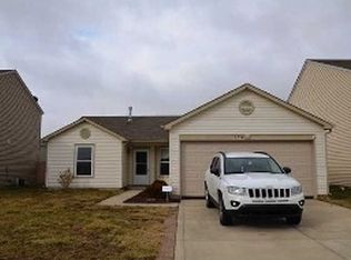 2356 Cedarmill Dr, Franklin, IN 46131