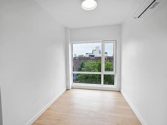 5th image of 333 Linden Blvd APT 4A