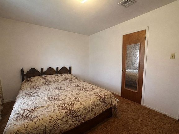 4th image of 1209 W 2nd St