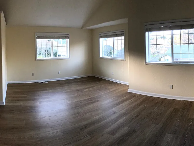 154 Integra Ave SE — Photo 5
