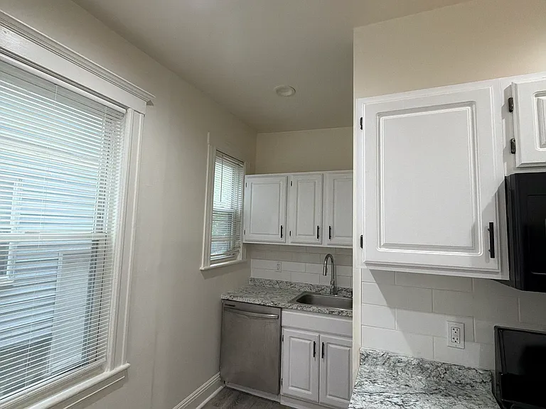 27 Hosmer St #1A — Photo 6