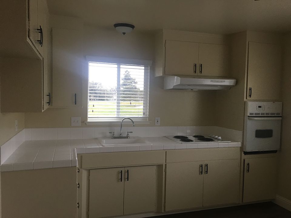 1st image of 2550 Alhambra Dr