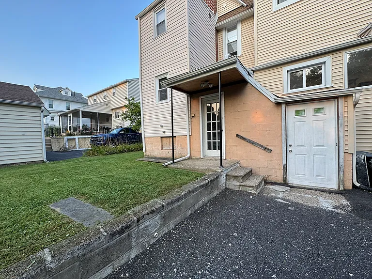 112 S Scott Ave #1 — Photo 18