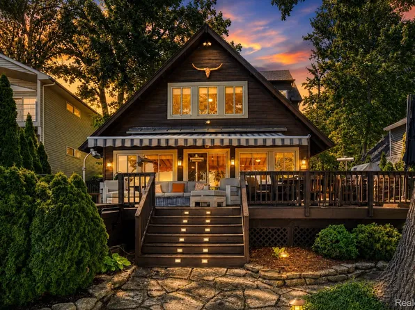 5940 Silver Birch Rd, Ortonville, MI 48462