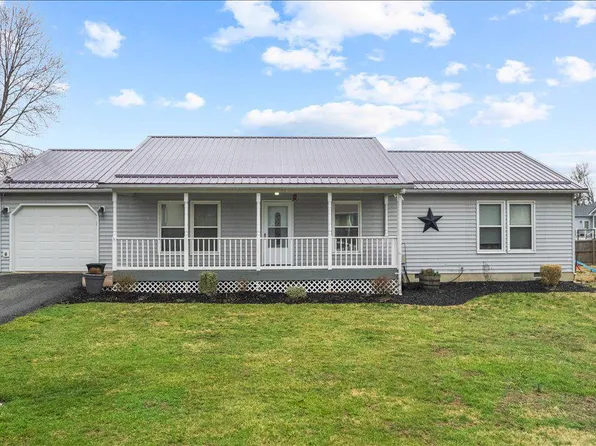 509 Upshur Dr, Inwood, WV 25428