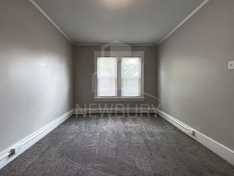 303-317 Wilson Ave — Photo 26