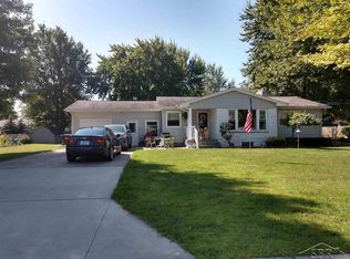 720 Gasper St, Chesaning, MI 48616