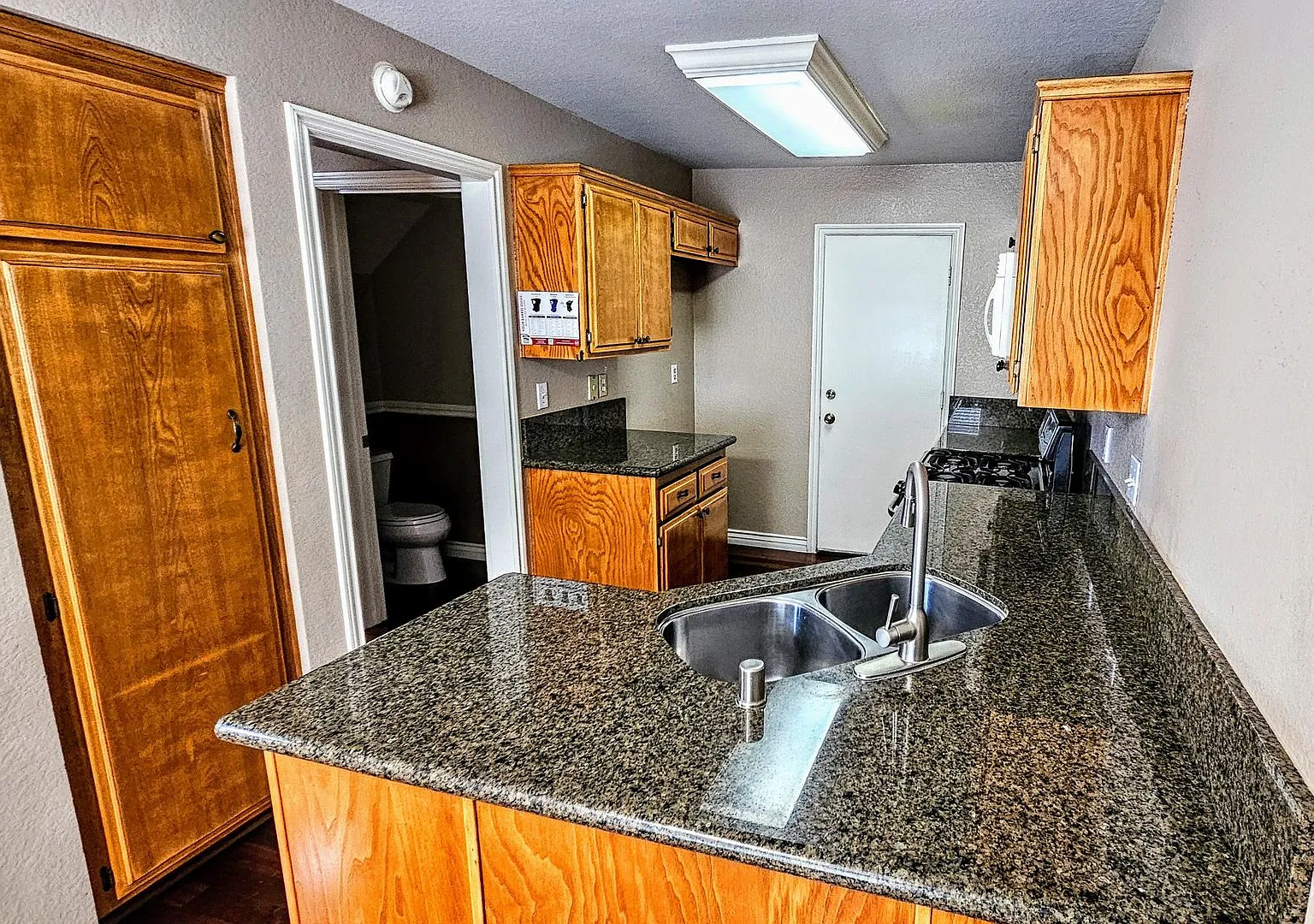 8429 Snow View Pl Rancho Cucamonga 91730 (3 Bed / 2 Bath) — Photo 3