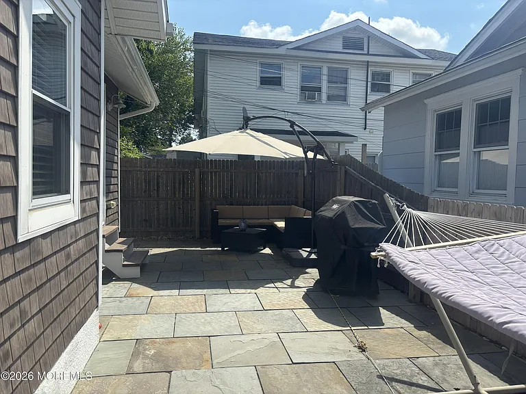 606 Hammond Ave — Photo 16