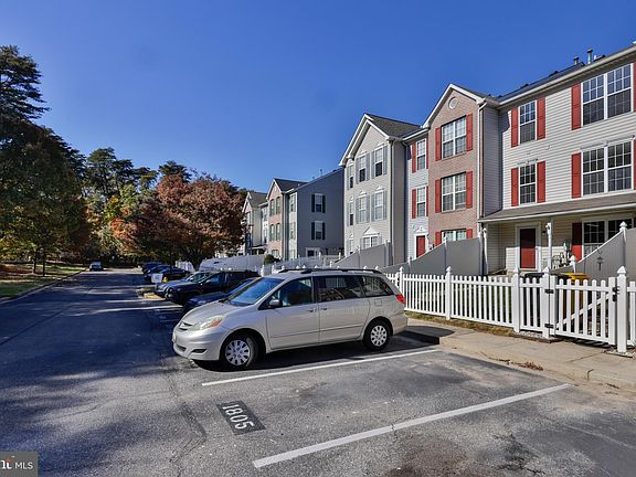 2nd image of 1807 Hillwood Ct