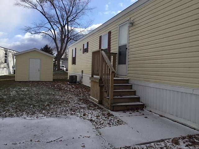 2nd image of 77 Borman St