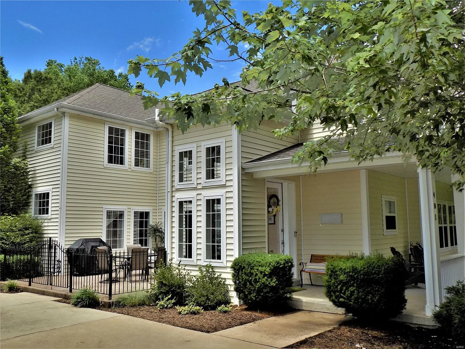 401 Symphony Hill Ct photo 1