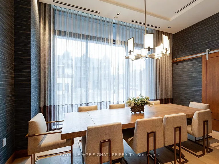285 Avenue Rd #303 — Photo 39