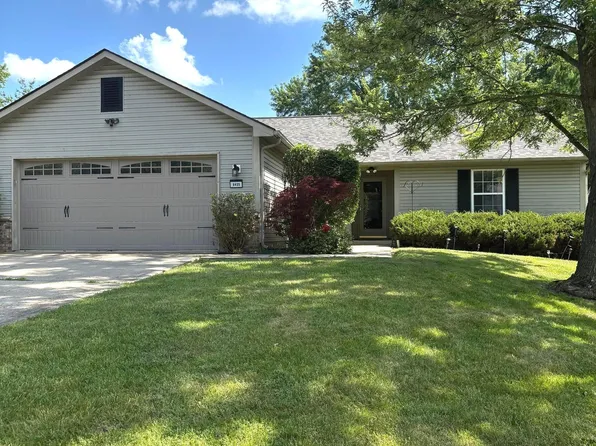 8425 Brook Pointe Ct, Indianapolis, IN 46234