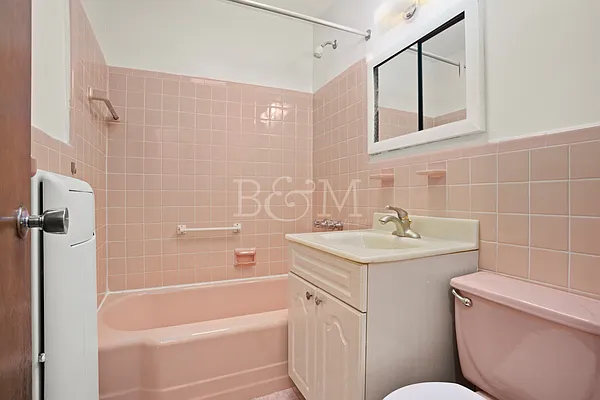 Rented by Brick&Mortar | media 6