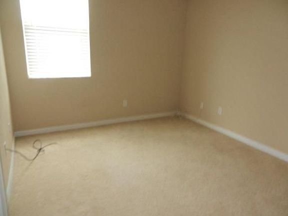 4th image of 1476 Whitefriar Dr