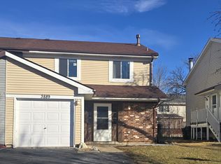 3889 Springlake Dr, Hanover Park, IL 60133