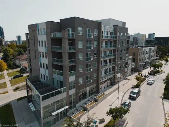 62 Balsam St #H505, Waterloo, ON N2L 3H2
