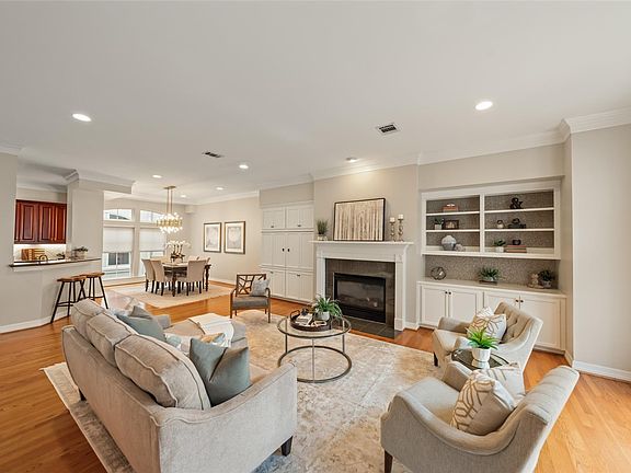 3rd image of 2708 Wroxton Rd