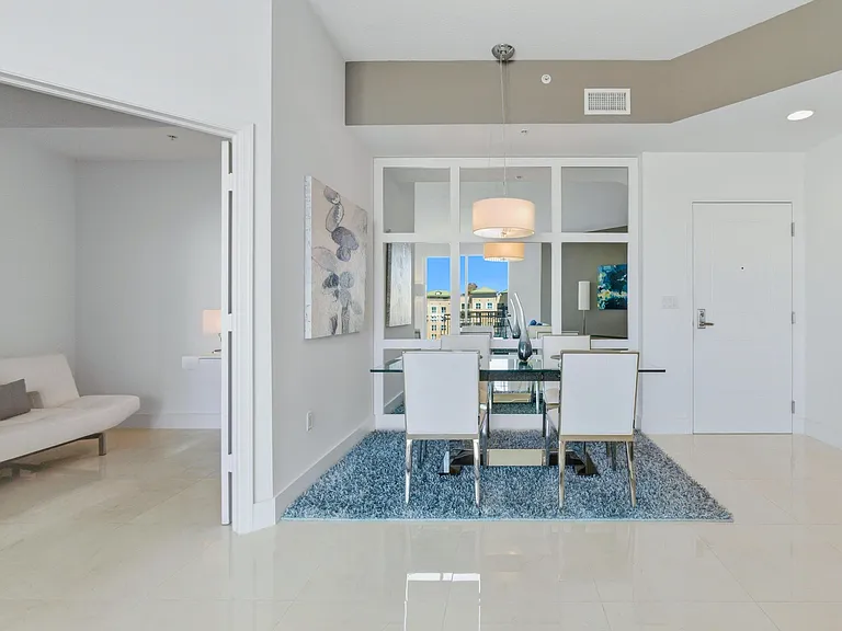 350 N Federal Hwy #Penthouse 09 — Photo 8