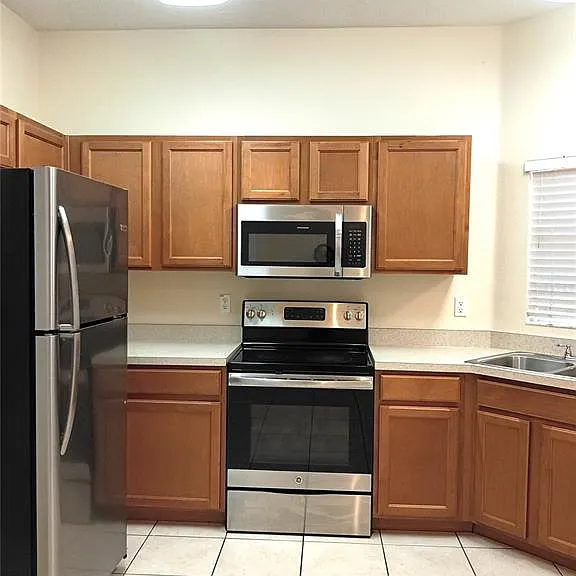 4239 Winding Vine Dr — Photo 7