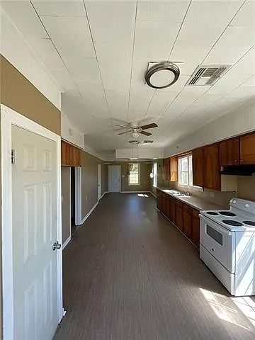 3 bed, 2.0 bath, 1200 sqft, $1,090 — Photo 3