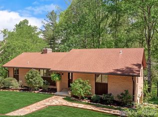 52 Mark Twain Rd, Asheville, NC 28805