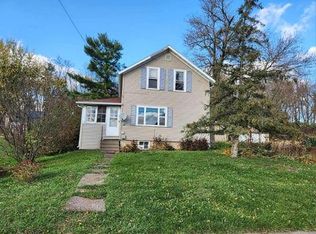 319 E 2nd St, Neillsville, WI 54456