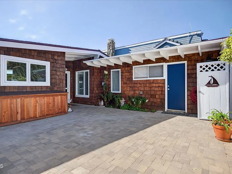 3884 Pacific Coast Hwy — Photo 5