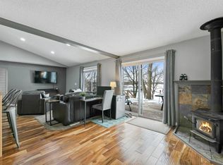 4141 Donnelly Dr NW, Maple Lake, MN 55358