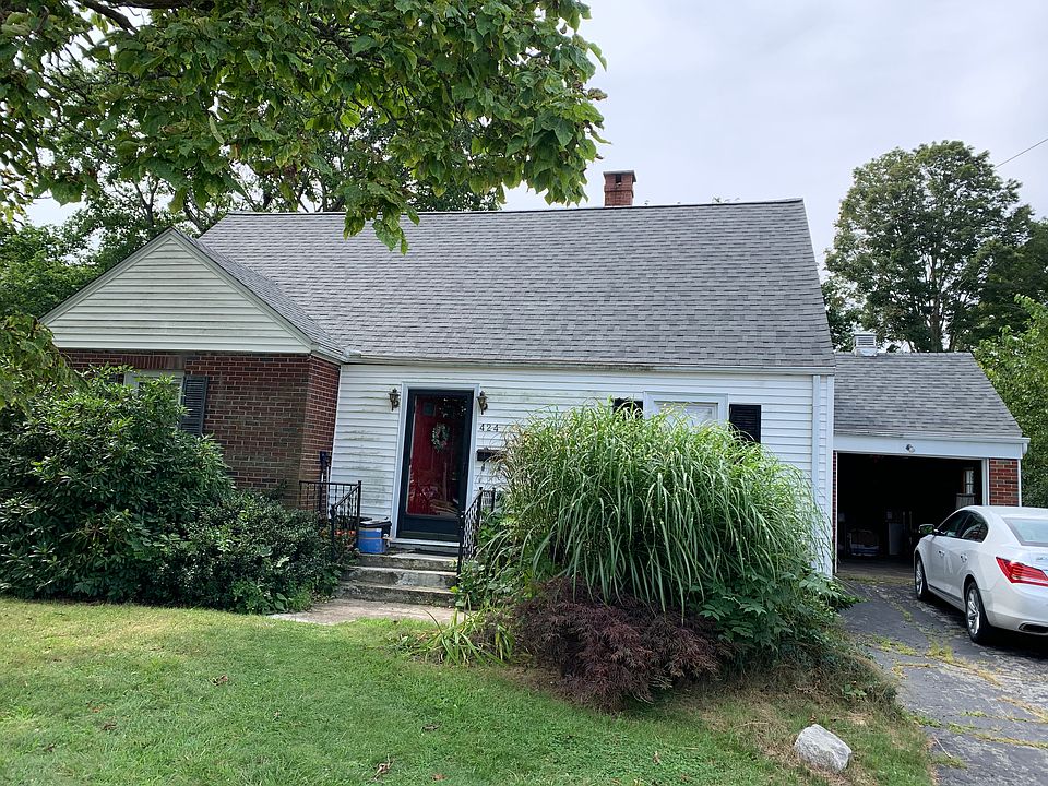 1st image of 424 Ash St #1