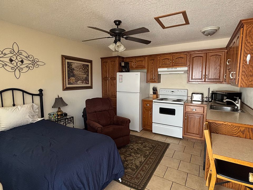 1st image of 2226 E 8th St APT E