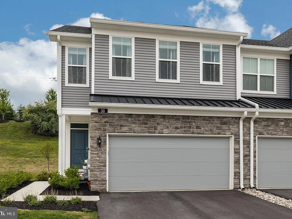 30 Sassafras Ln