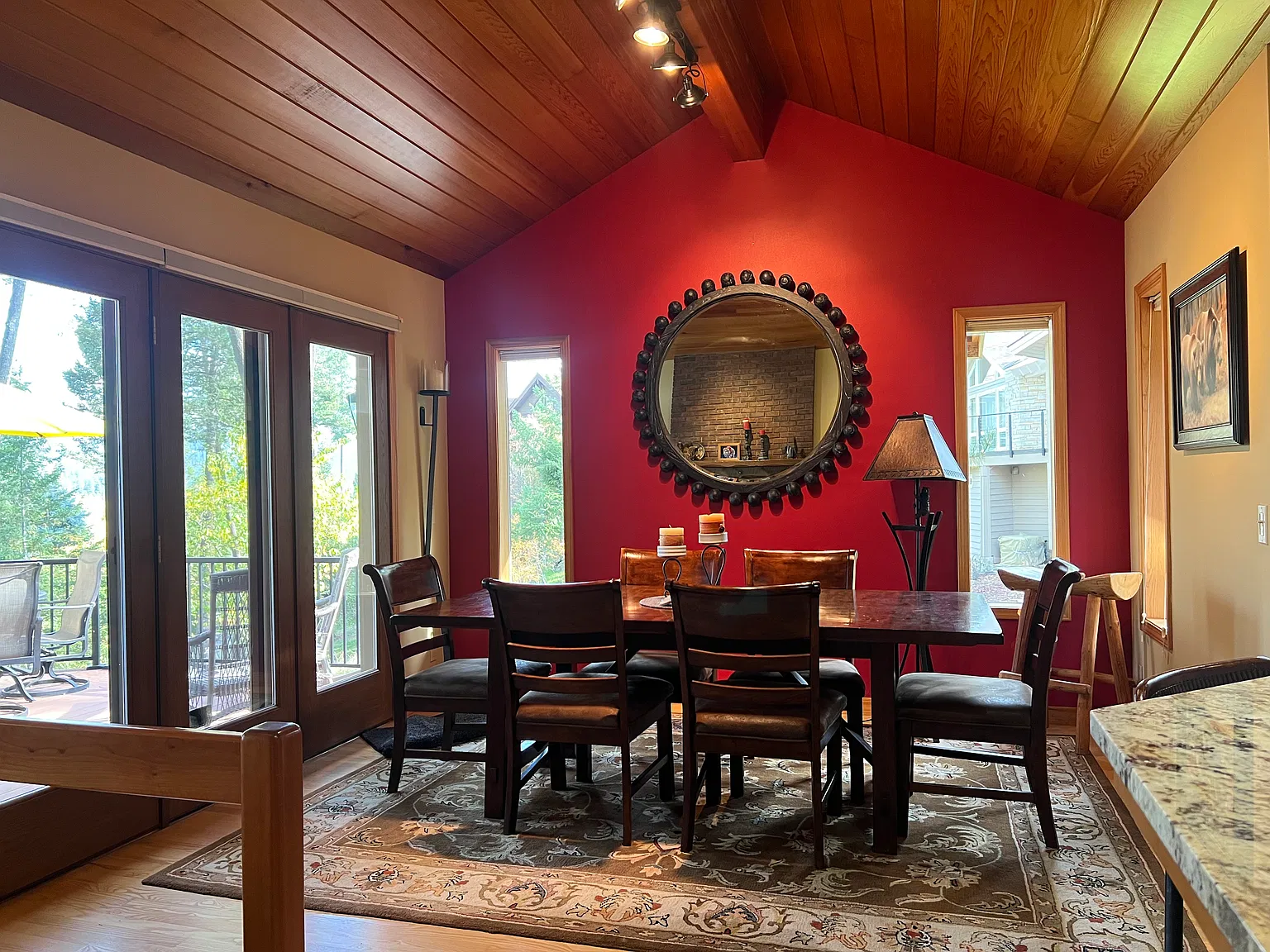 3 bed, 2261 sqft, $4,000 — Photo 3