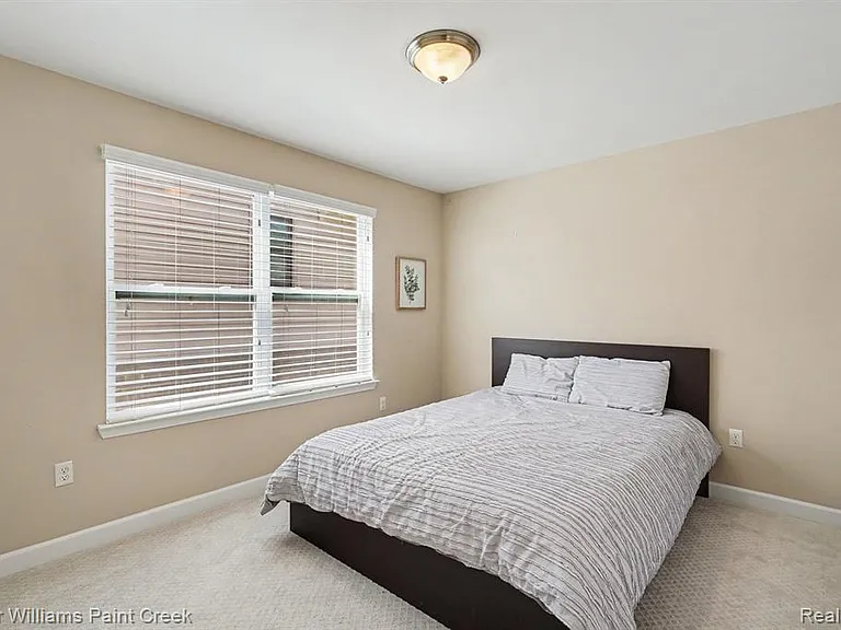 4846 E Stonegate Cir — Photo 20