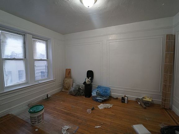 4th image of 2326 Loring Pl N APT 6A