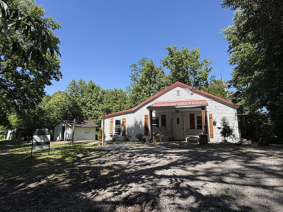 1st image of 2 Wilma Ln