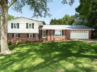 827 Warley Cir, Pendleton, SC 29670