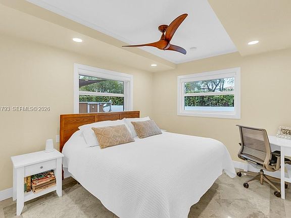 3rd image of 3655 SW 17th St