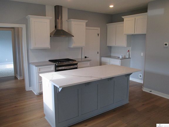 5th image of 21845 I St