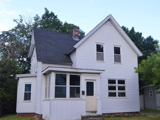 106 8th St Leominster Ma 01453 Zillow