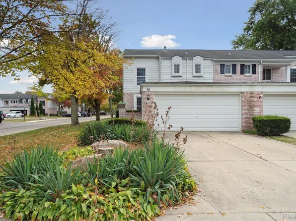 76 Stratford Ln, Rochester, MI 48309