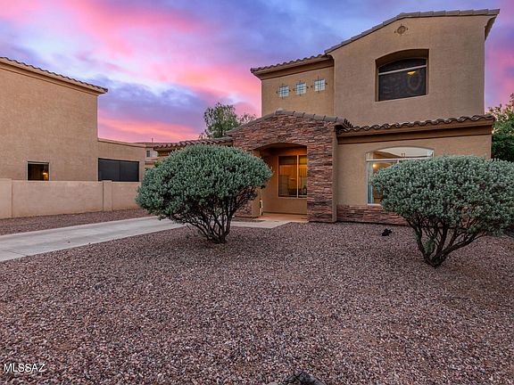 2nd image of 15178 S Via Lago Del Encanto