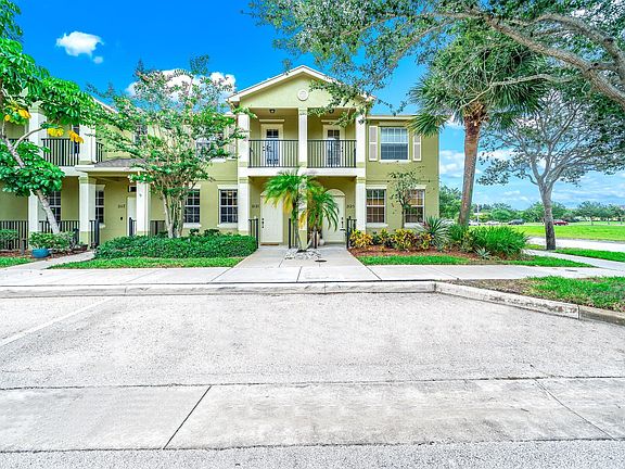 4th image of 2121 SE Glen Ridge Drive