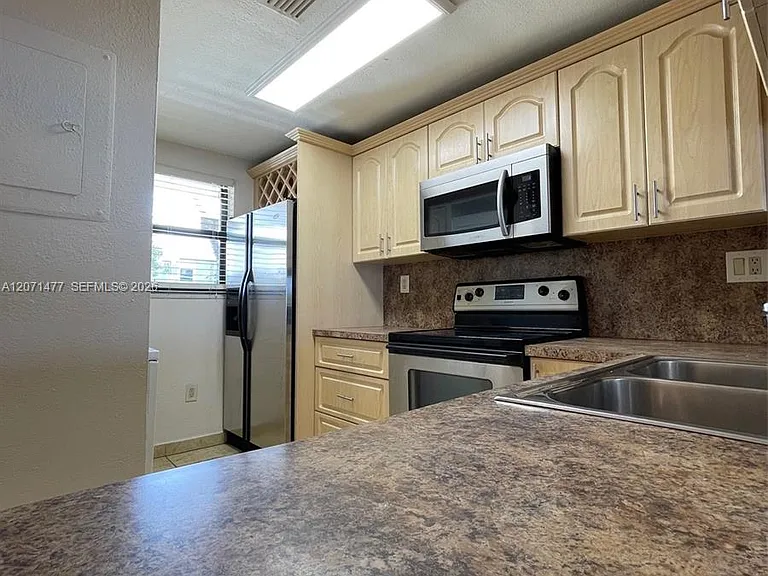 10290 NW 9th Street Cir #113 — Photo 9