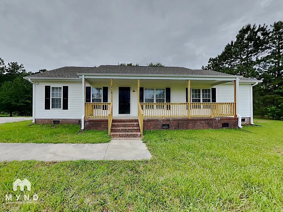 215 Clear Water Dr